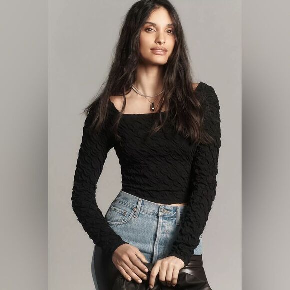 Maeve Tops - Maeve Long-Sleeve Modern Popcorn Crop Top